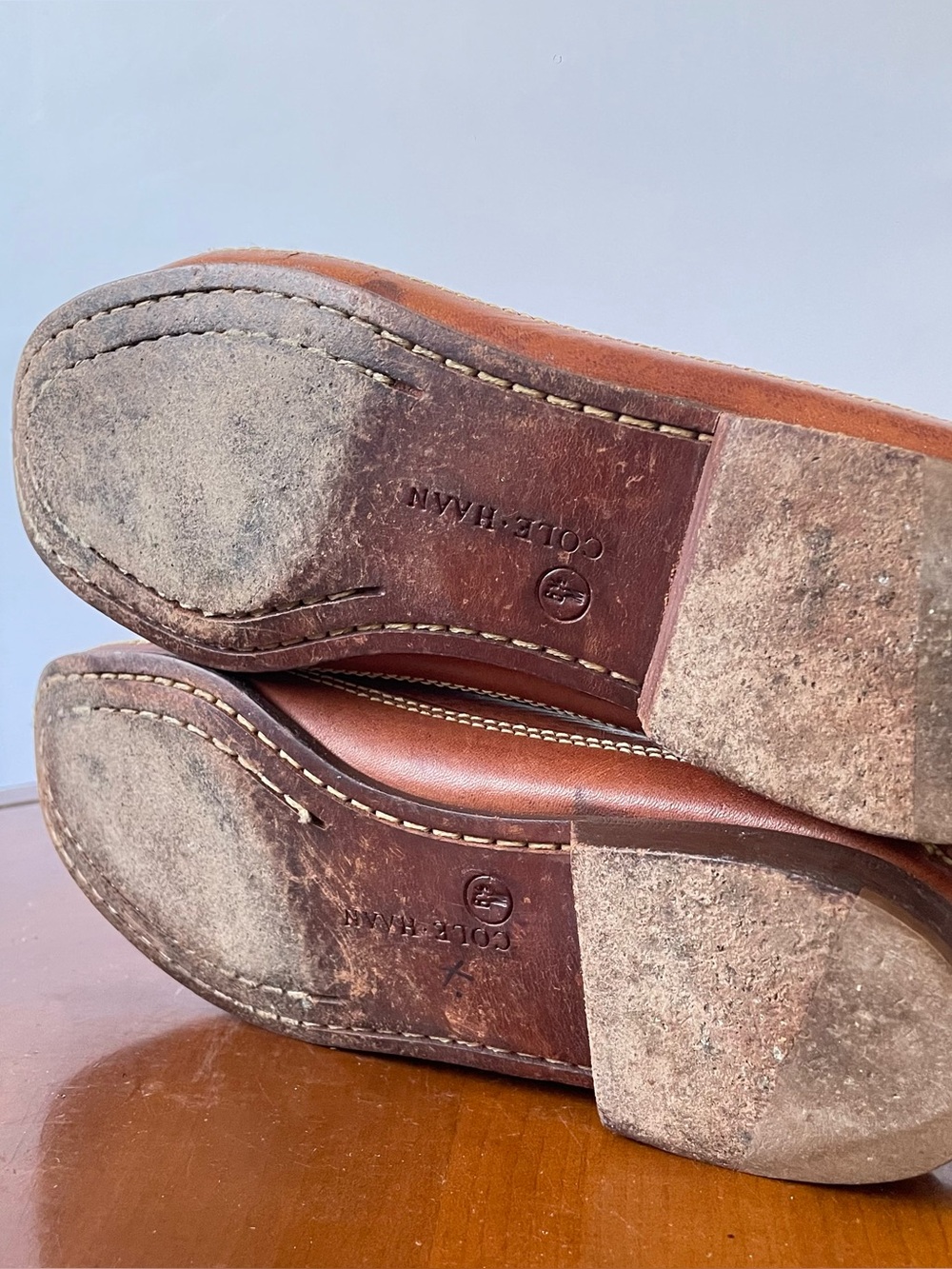 Cole Haan Vintage Leather Woven Loafers | US 6.5 - Picture 5 of 7